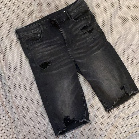 American Eagle Distressed Denim Bike Shorts - Picture 2 of 6